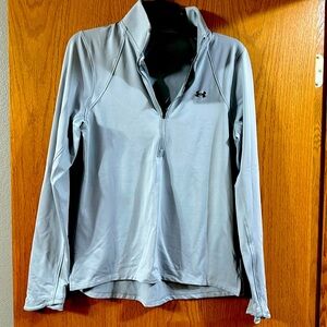 Under Armour fitted cool gear quarter zip pull over, size, medium, in gray